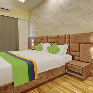 **** Hotel Tripli Le Shelton India